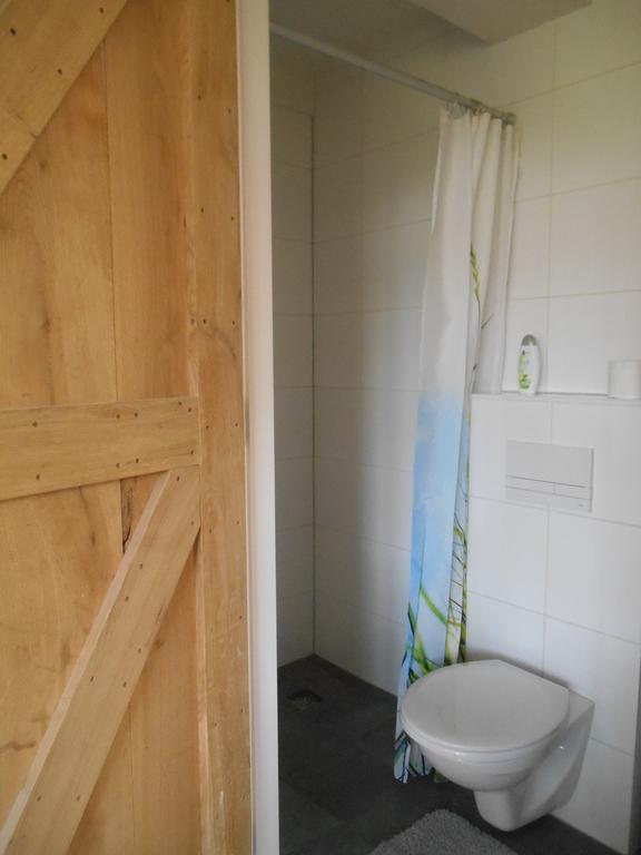 Bij En Boom Bed & Breakfast Drachten Værelse billede