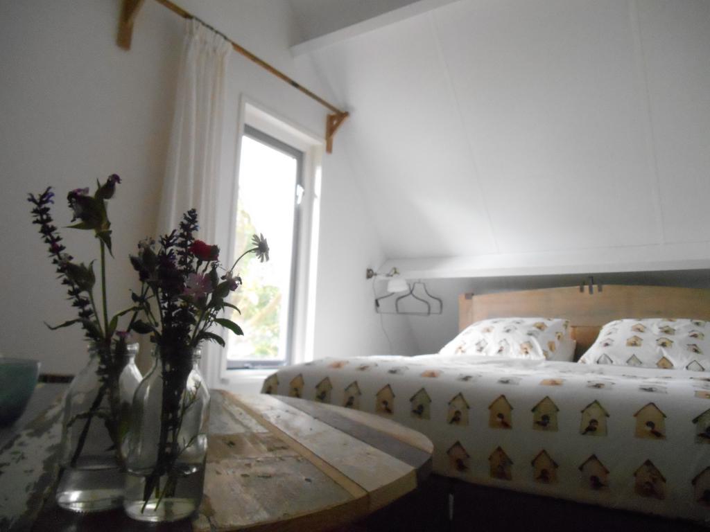 Bij En Boom Bed & Breakfast Drachten Værelse billede